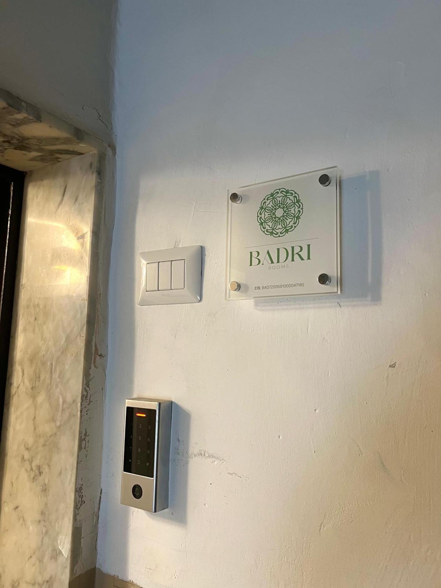 巴里 Badri酒店 外观 照片